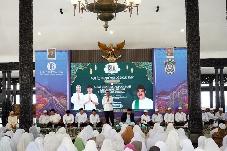 Pemkab Lumajang dan IPHI Gelar Maulid Nabi Sekaligus Silaturahmi Jemaah Haji
