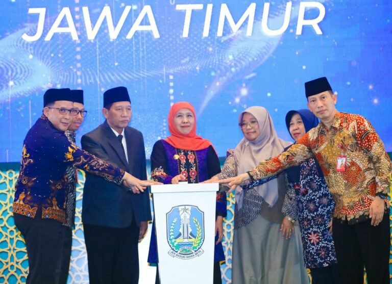 Gubernur Khofifah Luncurkan Pusat Riset Pesantren dan Diniyah Jawa Timur, Jadi Etalase Karya Intelektual Santri Jatim Pengusung Nilai Islam Penuh Damai Dan Kesejukan