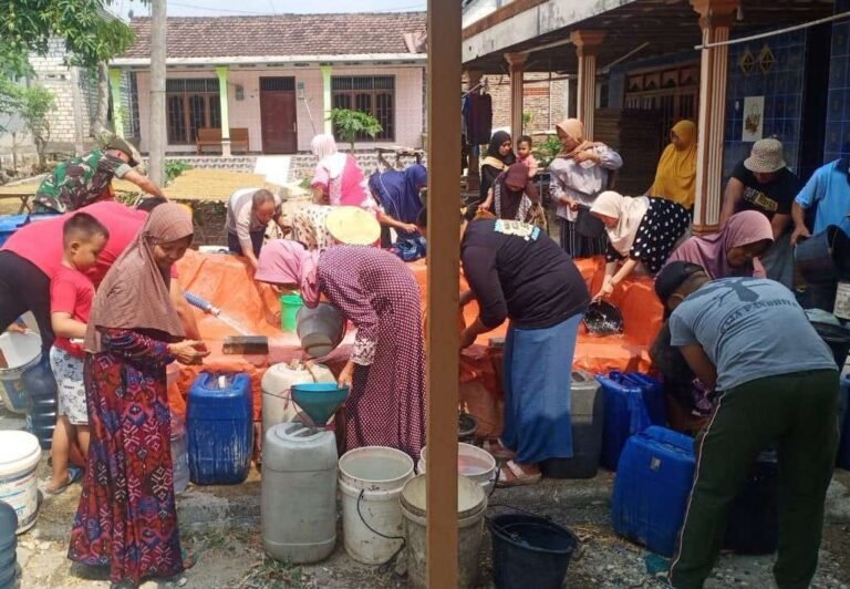 Atasi Krisis Air Bersih, Kodim Bojonegoro Kirim Bantuan ke 11 Desa