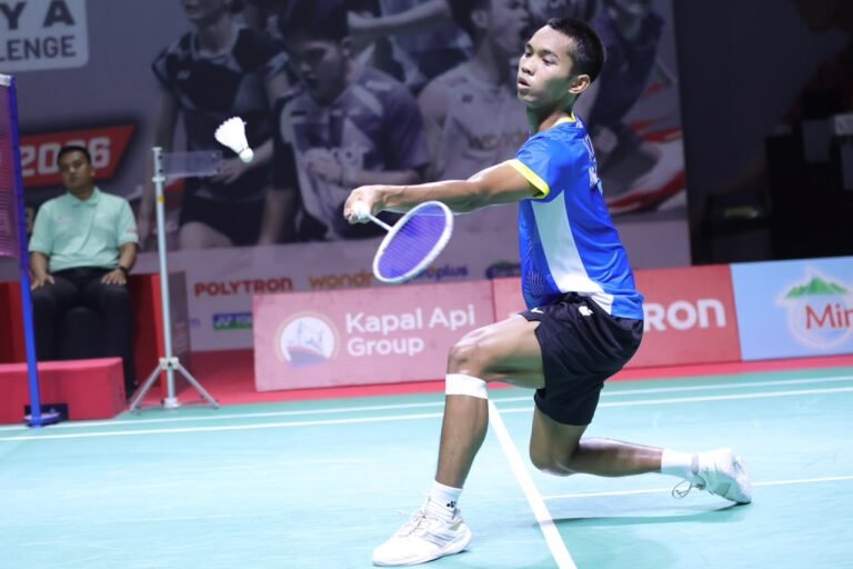 Comeback di Game Ketiga, Izza Al-Faruq Melaju di Surabaya International Challenge