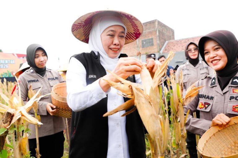 Peringatan Hari Polwan, Gubernur Khofifah Apresiasi Dedikasi dan Peran Strategis Polwan dalam Melindungi dan Melayani Masyarakat