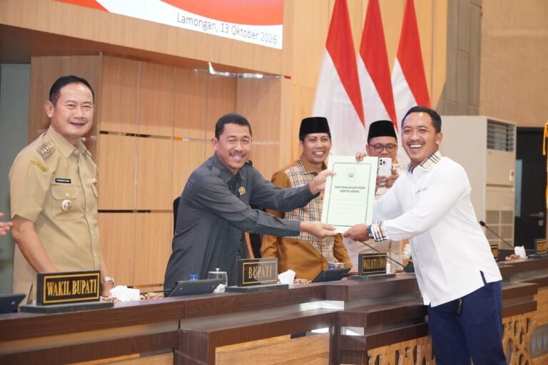 Penyampaian Pandangan Umum Fraksi tentang RAPBD Lamongan 2027