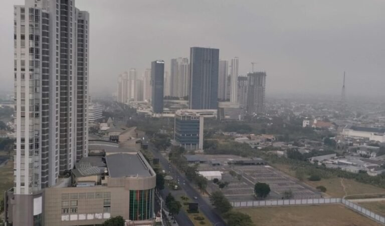 Pakar ITS Soroti Penurunan Kualitas Udara Surabaya di Tengah Cuaca Panas