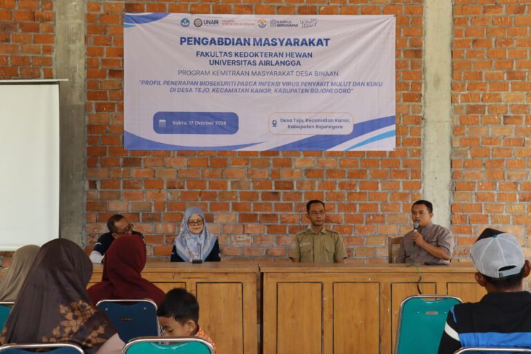 Perkuat Desa Binaan, FKH UNAIR Edukasi Biosekuriti dan Pengolahan Pakan Ternak di Kanor, Bojonegoro