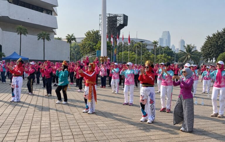 Kemenpora Gelar Rabu Bugar Bersama KLPI, Lansia dan Pralansia Semangat Jaga Kebugaran